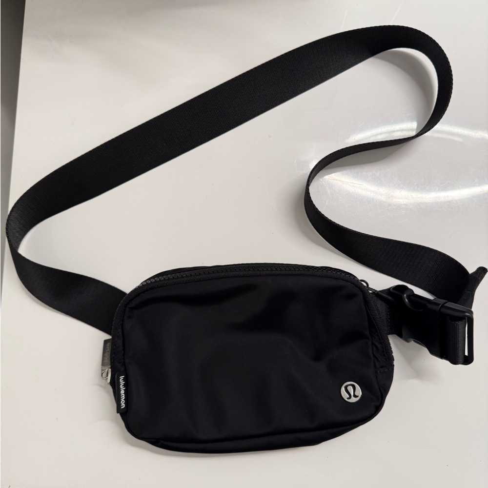 lululemon Black Belt Bag